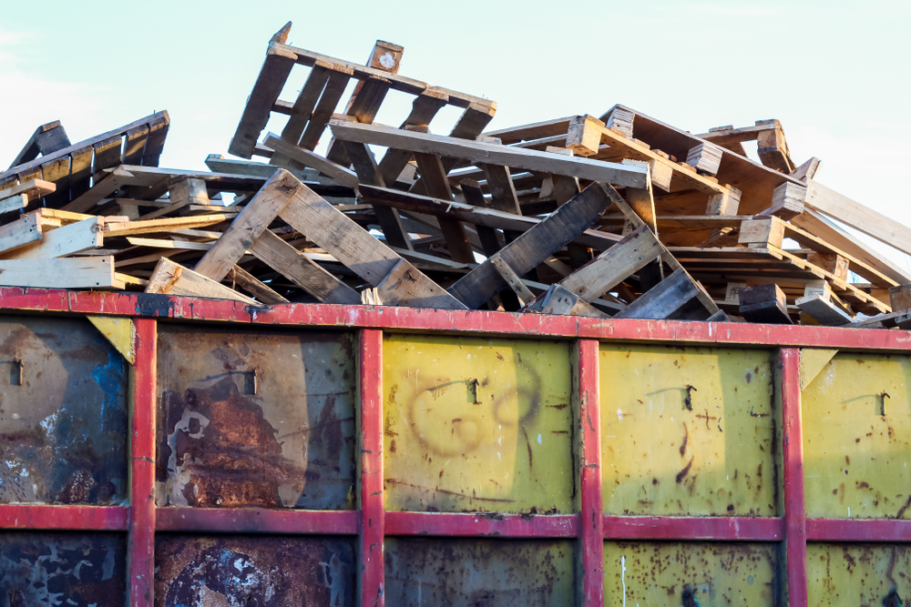 Wood pallet alternatives don't clog dumpsters and landfills.
