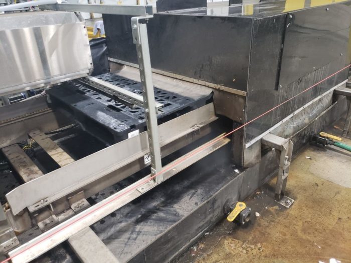 A machine for washing pallets can help meet FDA pallet requirements