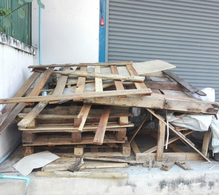damaged wood pallets